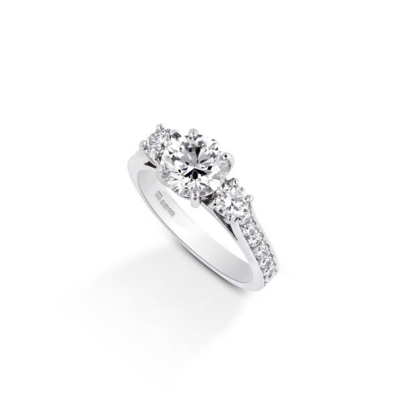 philippa-herbert-bespoke-diamond-engagement-ring