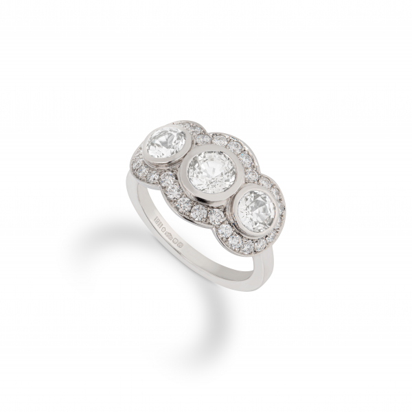 philippa-herbert-platinum-and-diamond-engagement-ring