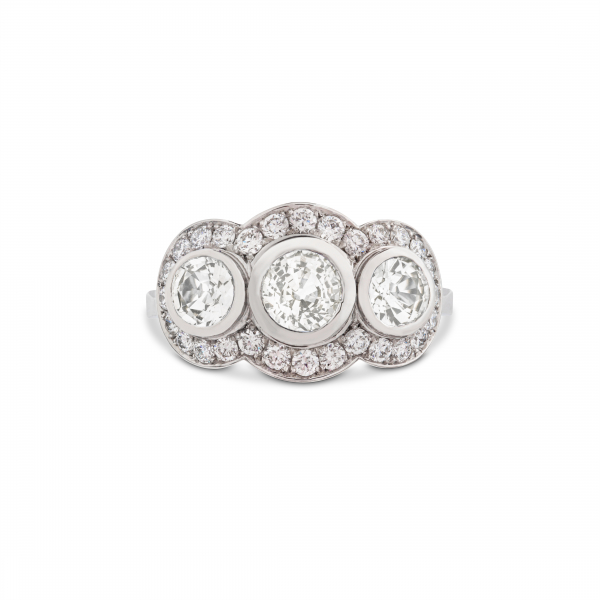 philippa-herbert-platinum-and-diamond-engagement-ring