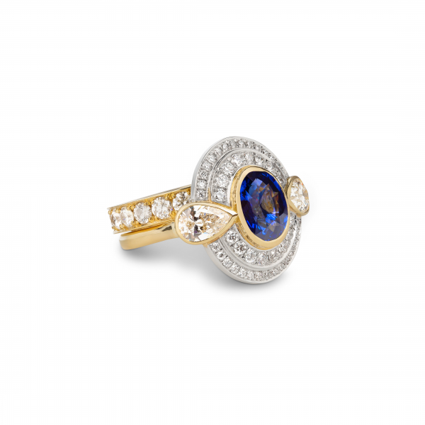 philippa-herbert-bespoke-engagement-ring-lbue-sapphire-diamonds-18ct-yellow-gold