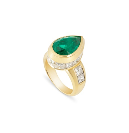 Bespoke Emerald Showstopper